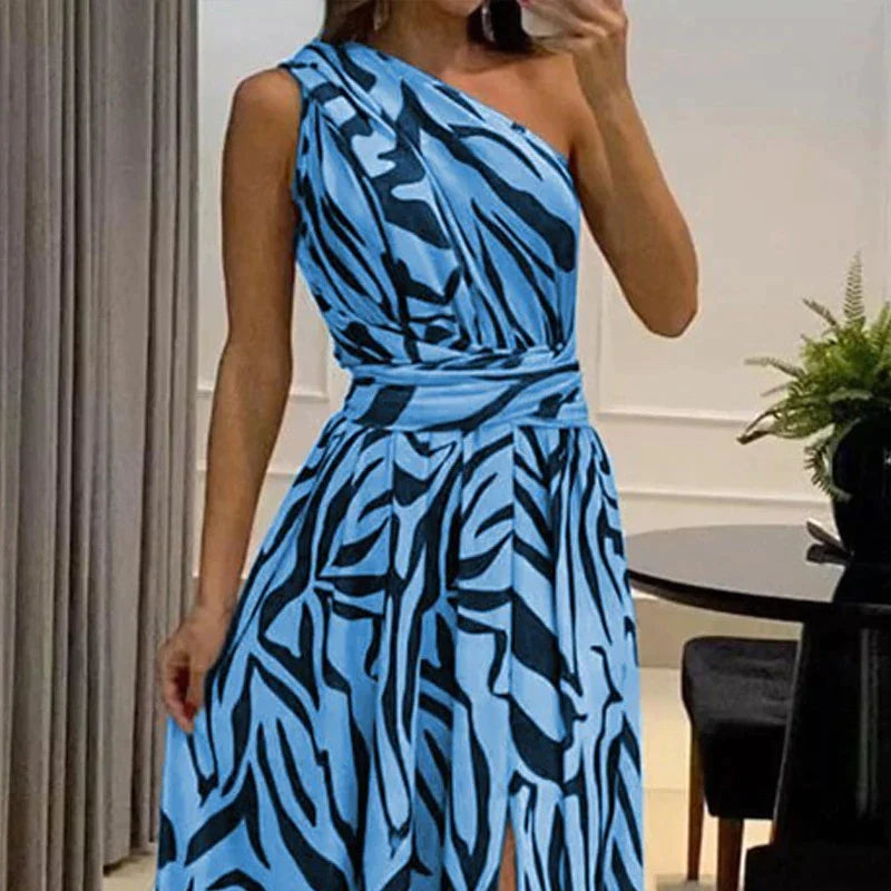 Finja - Fashionable dress with print