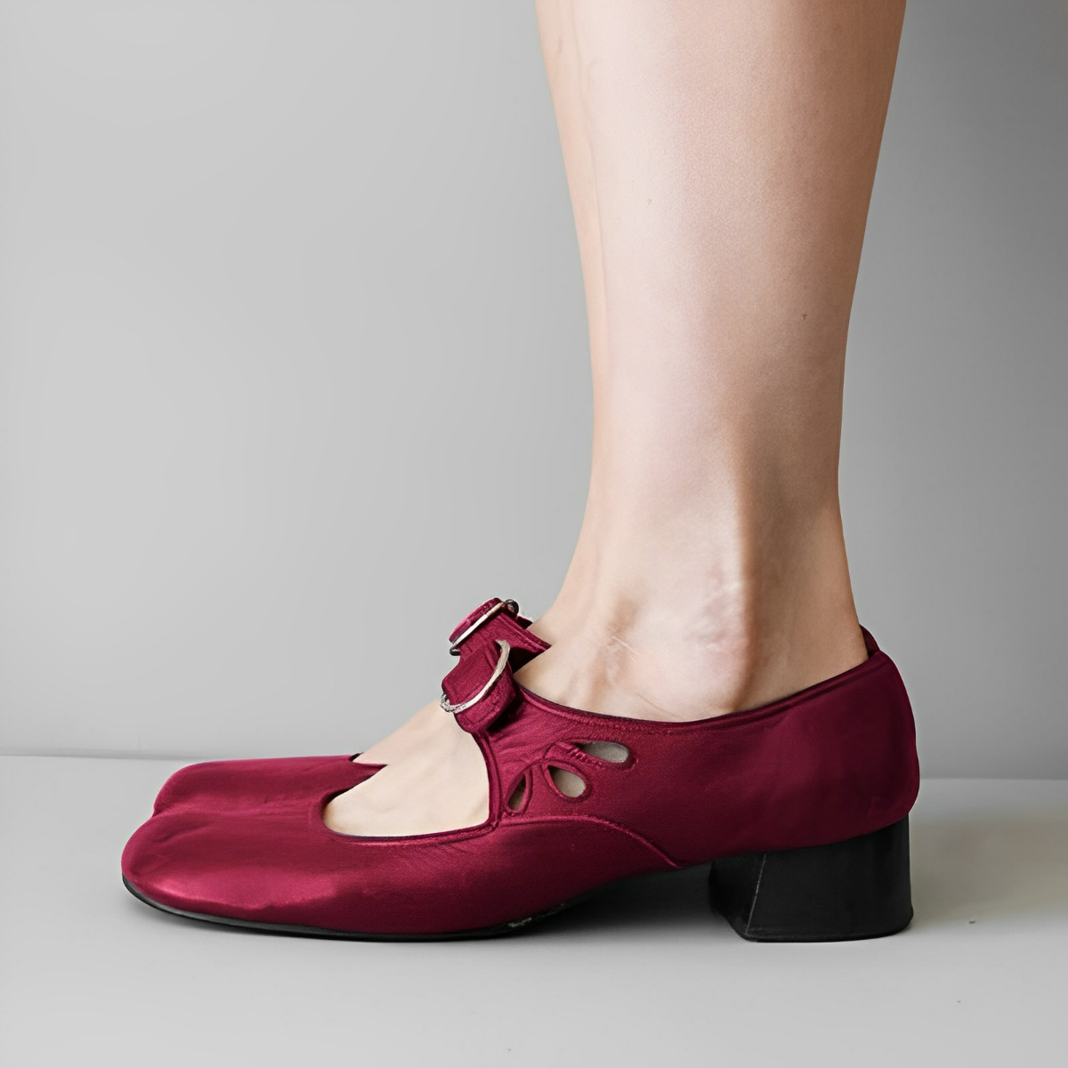 Velana - Buckle Shallow Single Shoes