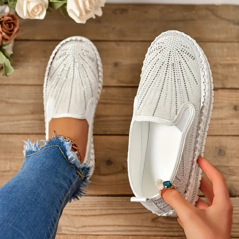 Draumora – Stylish Slip-on Platform Shoes