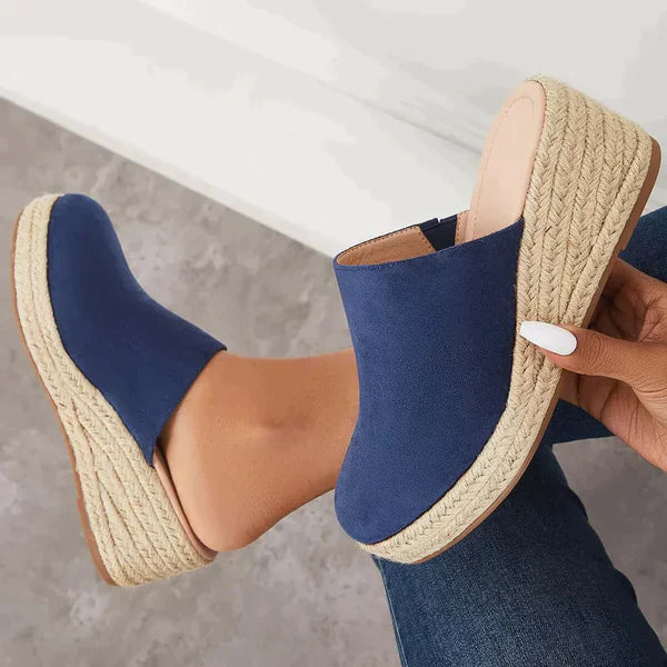 Nivielle – Classic Leather Wedge Shoes