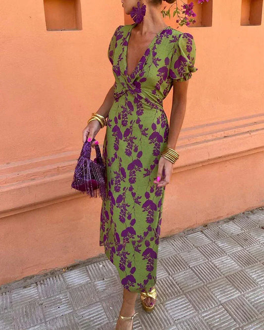 Abriella – Dress Vibrant Floral Print