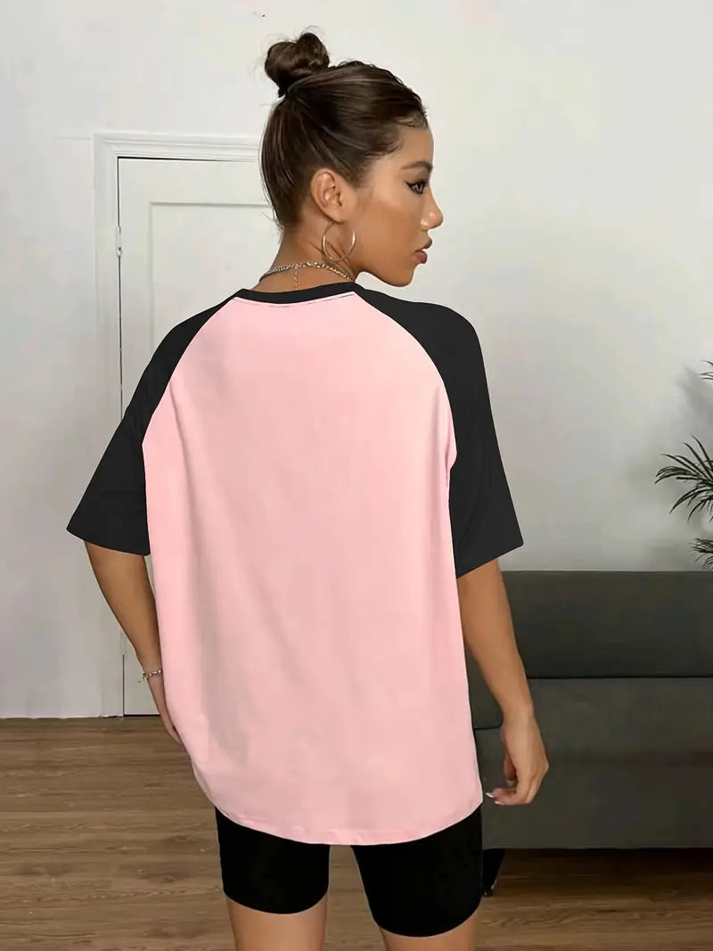 Vallorelle – Stylish Color-block T-shirt