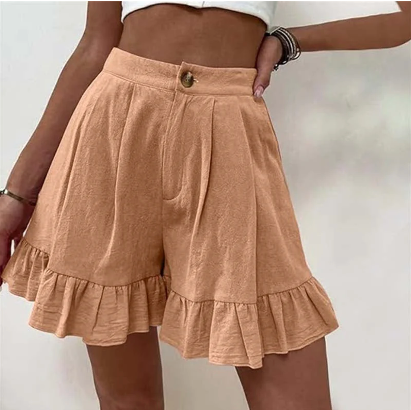 Thalara – Chic Shorts with Ruffled Hem