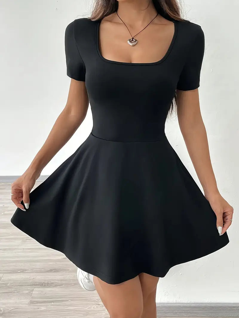 Gudrun – Chic Skater Dress with Shorts and Pocket