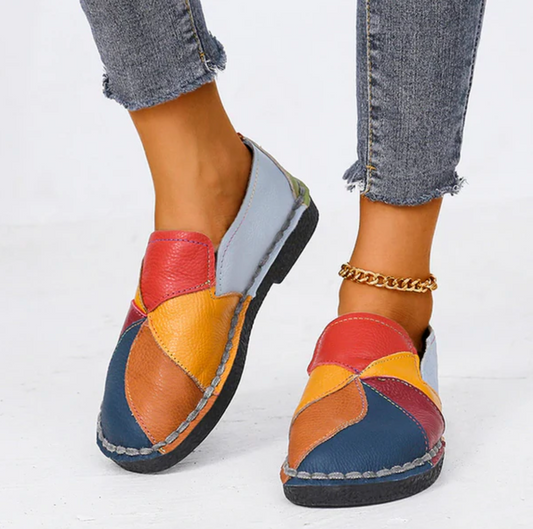 Lyxa – Artistic Slippers