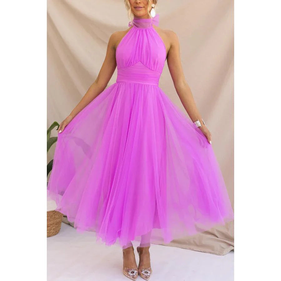 Ferris – Elegant Halterneck Dress