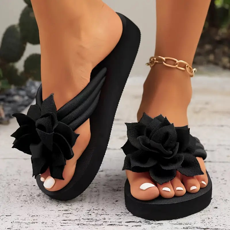 Lirienne – Platform Floral Flip-flops