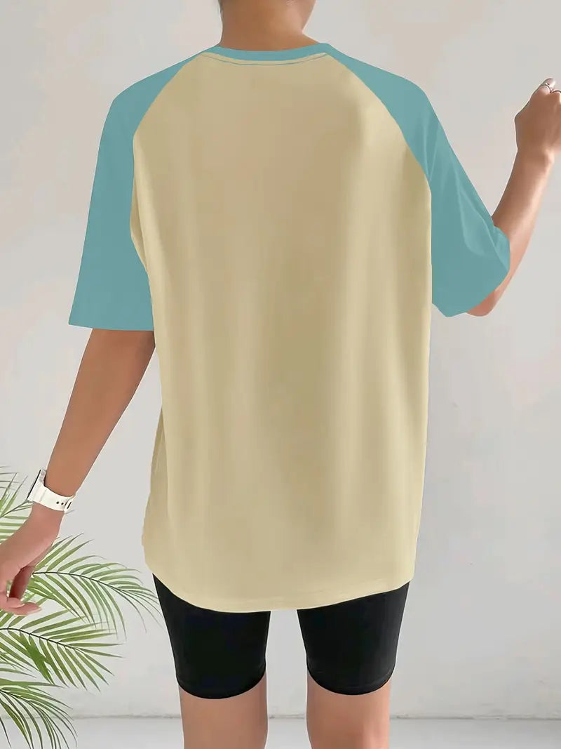 Vallorelle – Stylish Color-block T-shirt