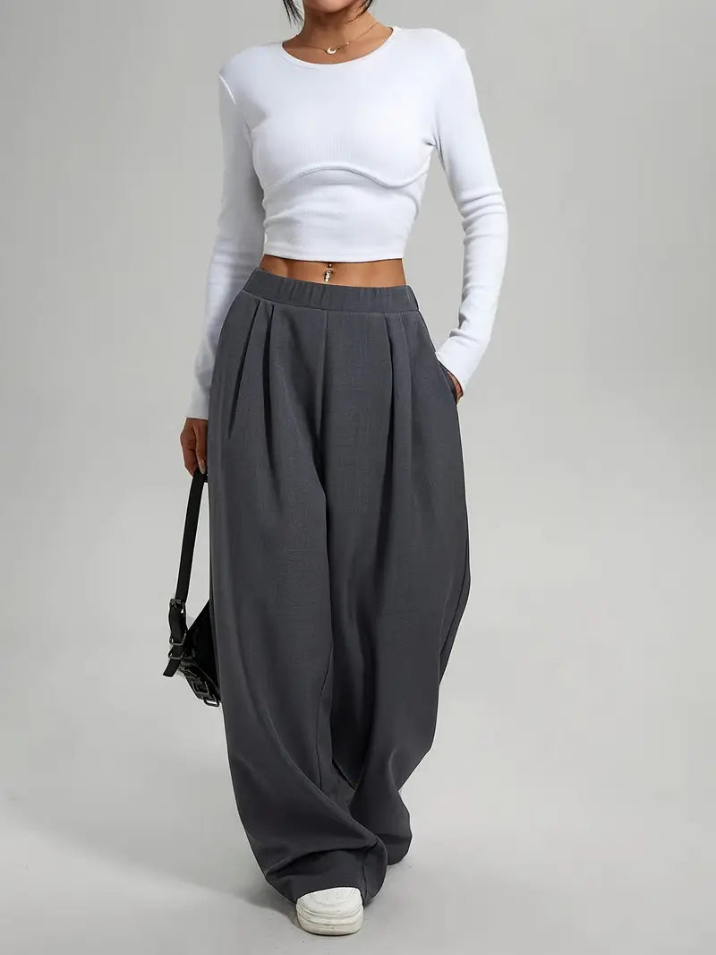 Bellatrix – Stylish Pleated Wide Leg Trousers