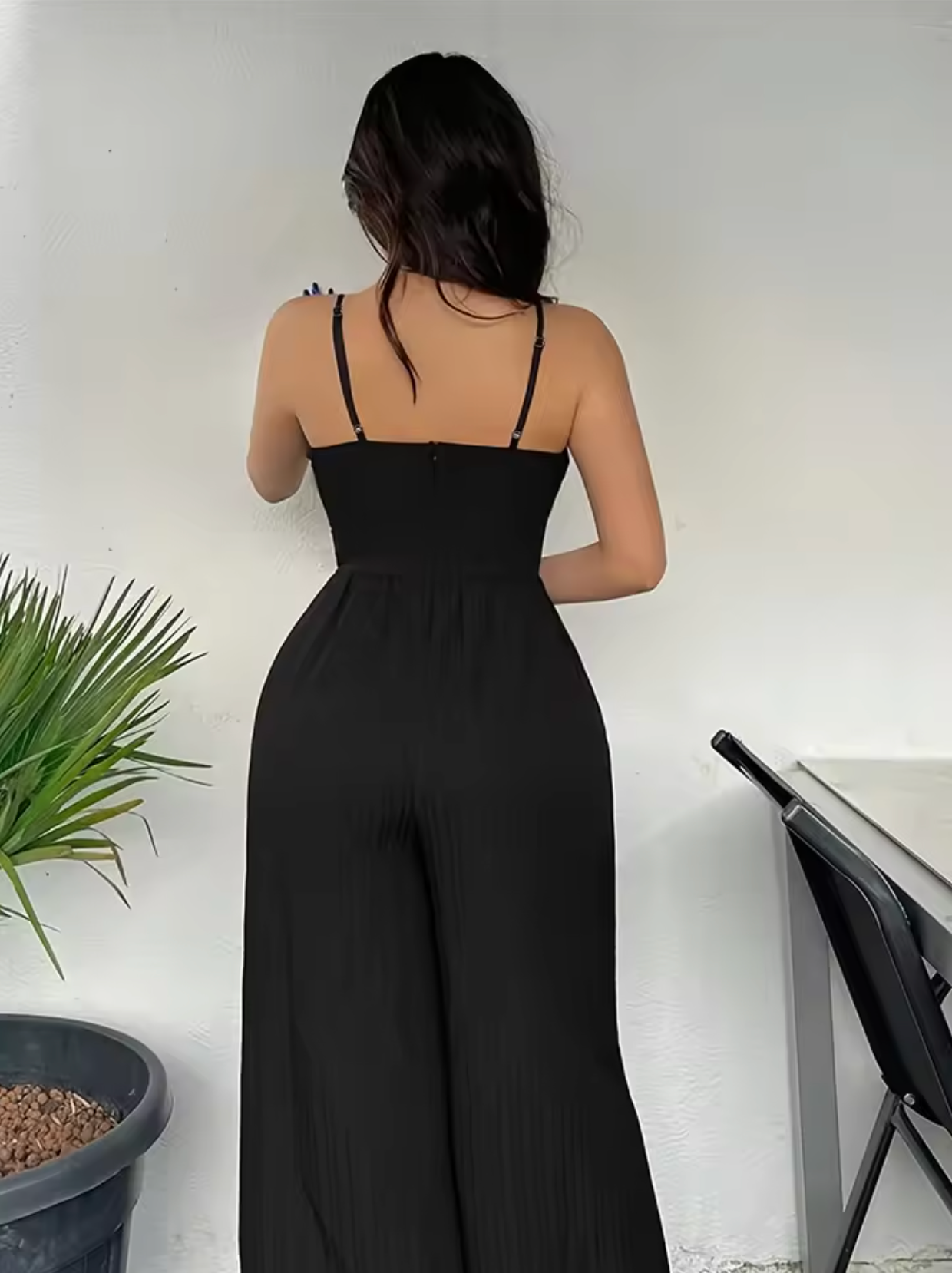Paloma – Elegant V-neck Wide Leg Jumpsuit