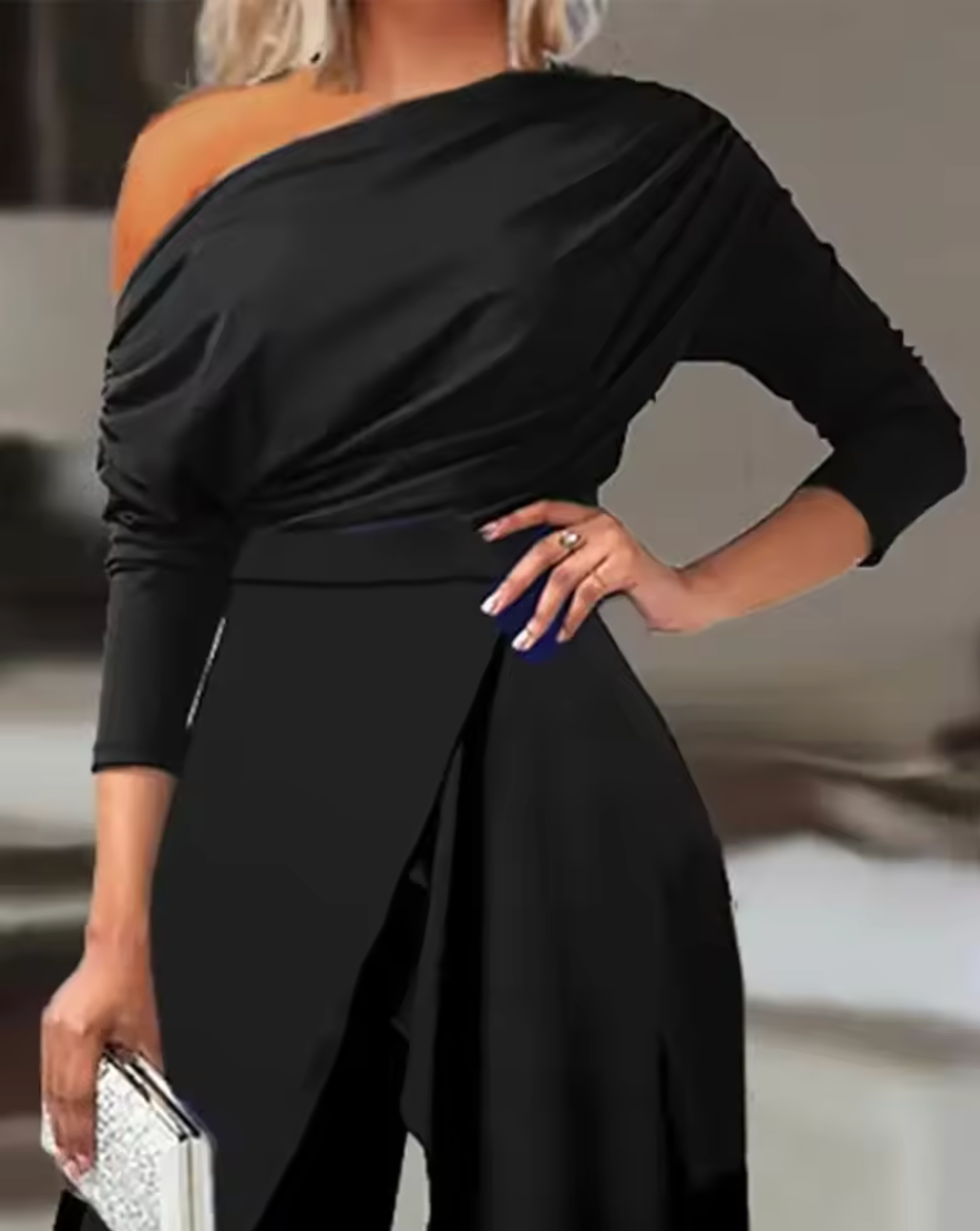 Amoura – Sophisticated Off-shoulder Jumpsuit