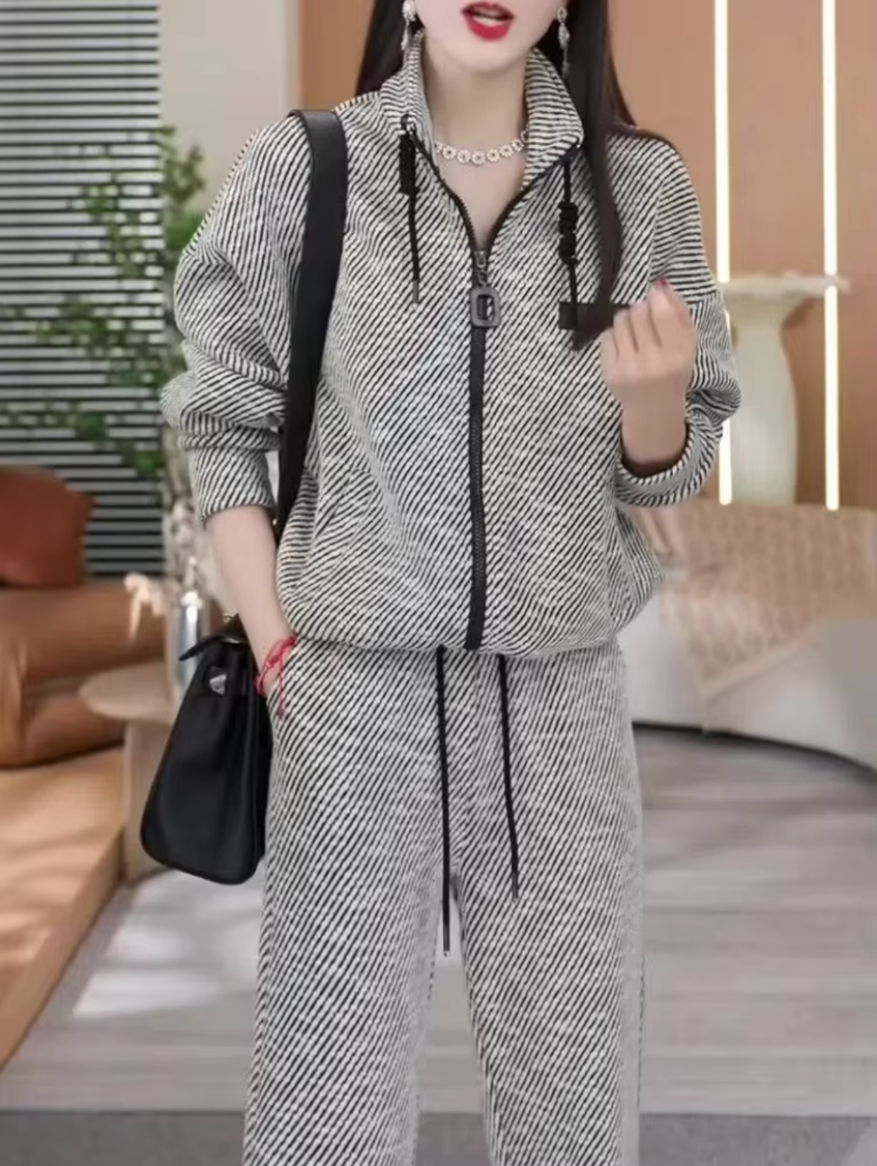 Gabby – Casual Striped Top and Pants Set