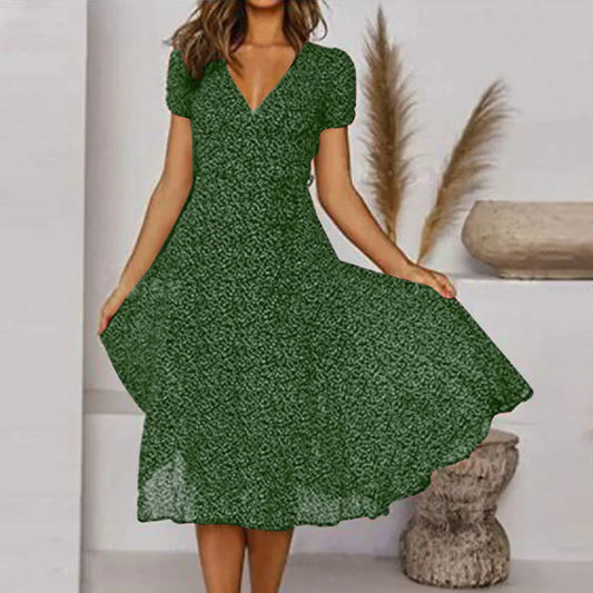 Melisaria – Elegant Dress with Floral Pattern