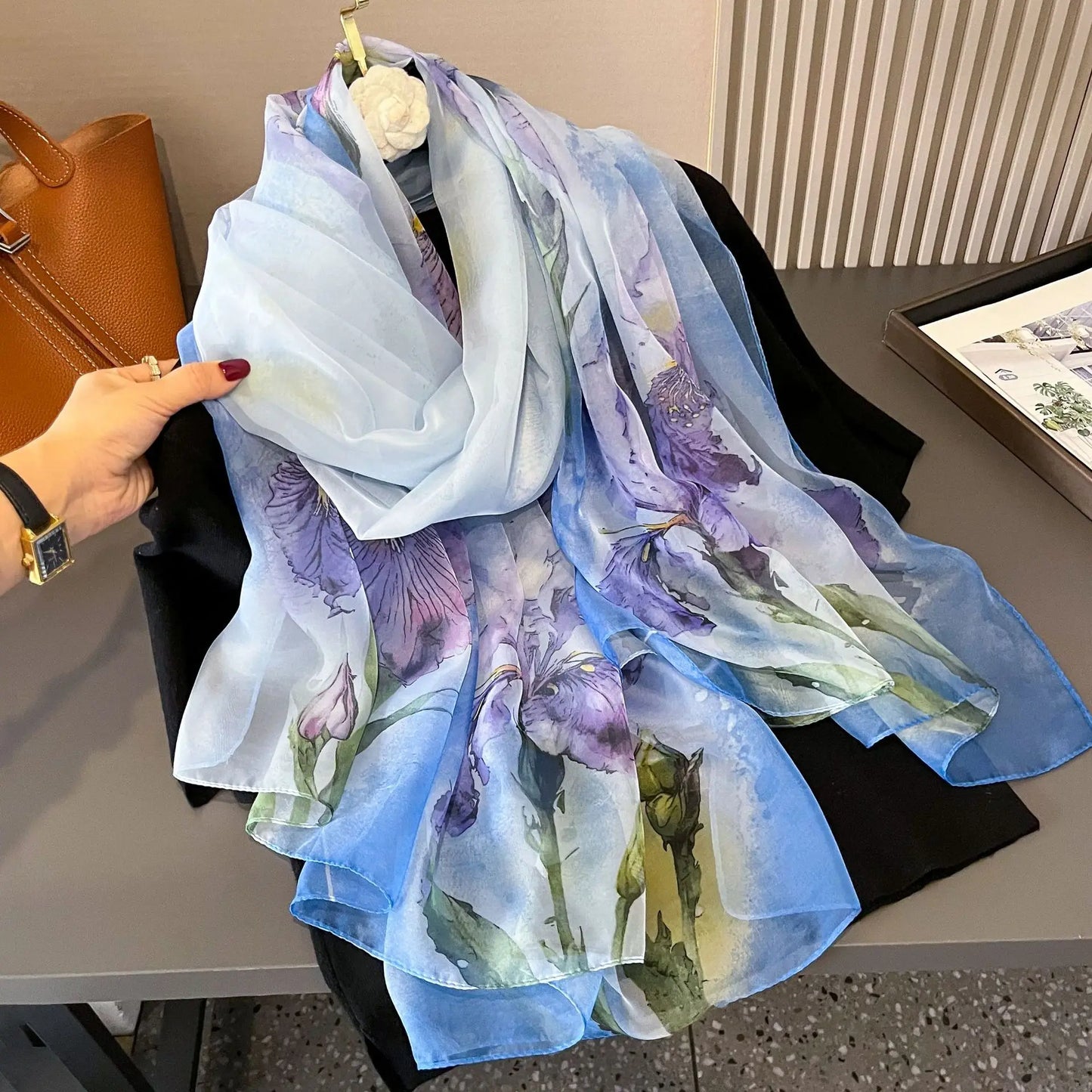 Ismerie – Vibrant and Stylish Chiffon Scarf