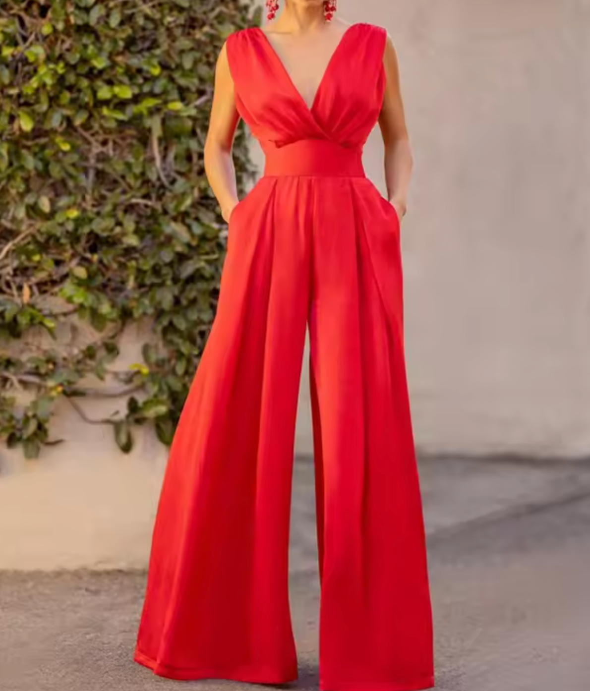 Amelith – Elegant V-neck Jumpsuit