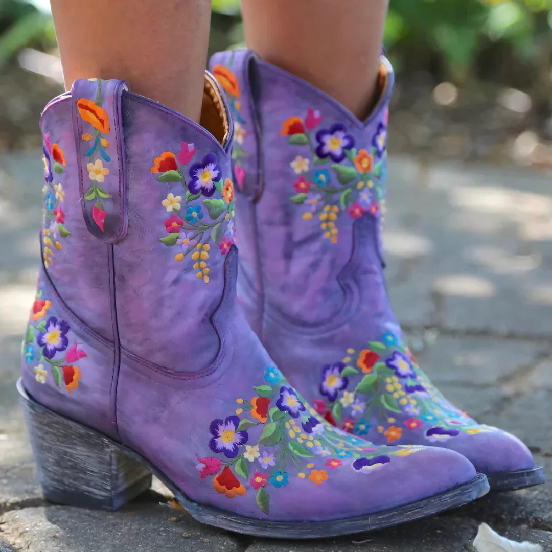 Niva – Embroidered Leather Ankle Boots