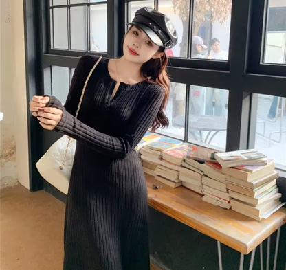Roslyn - Vintage Knit Dress