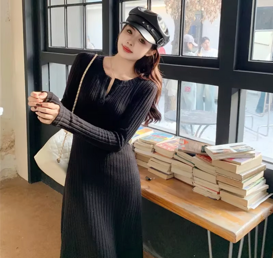 Roslyn - Vintage Knit Dress