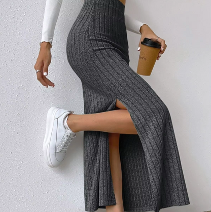 Menzy - Long High-waisted Knitted Skirt