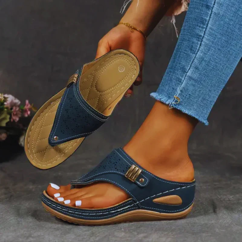 Laida – High-quality Leather Wedge Sandals