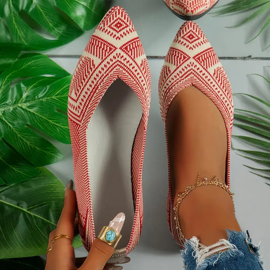 Vesperine – Stylish Pointed Toe Flat Sandals