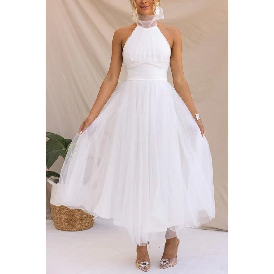 Ferris – Elegant Halterneck Dress