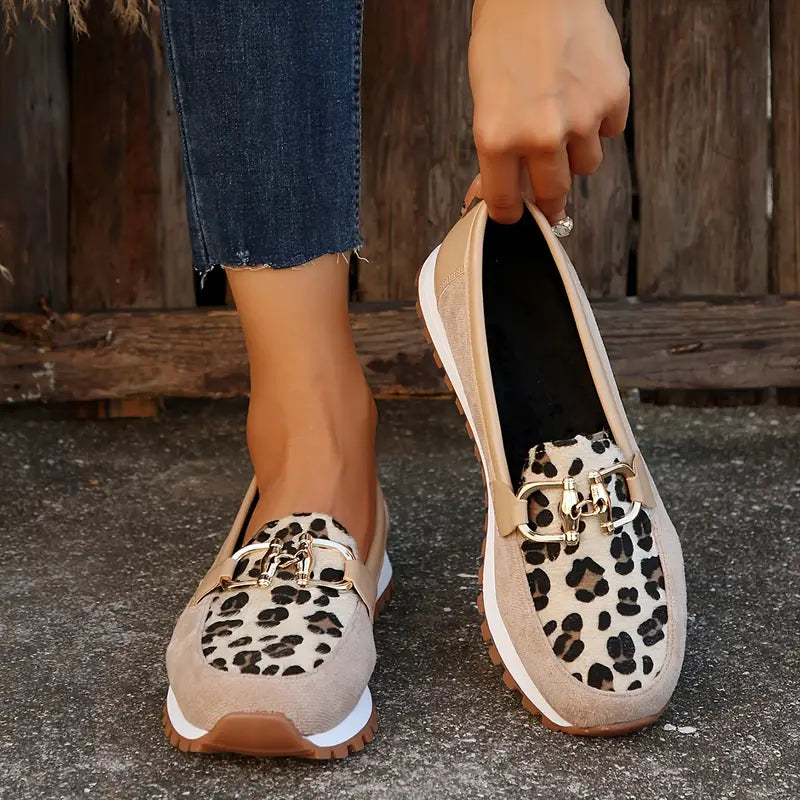 Ravenesse – Stylish Loafers with Leopard Print