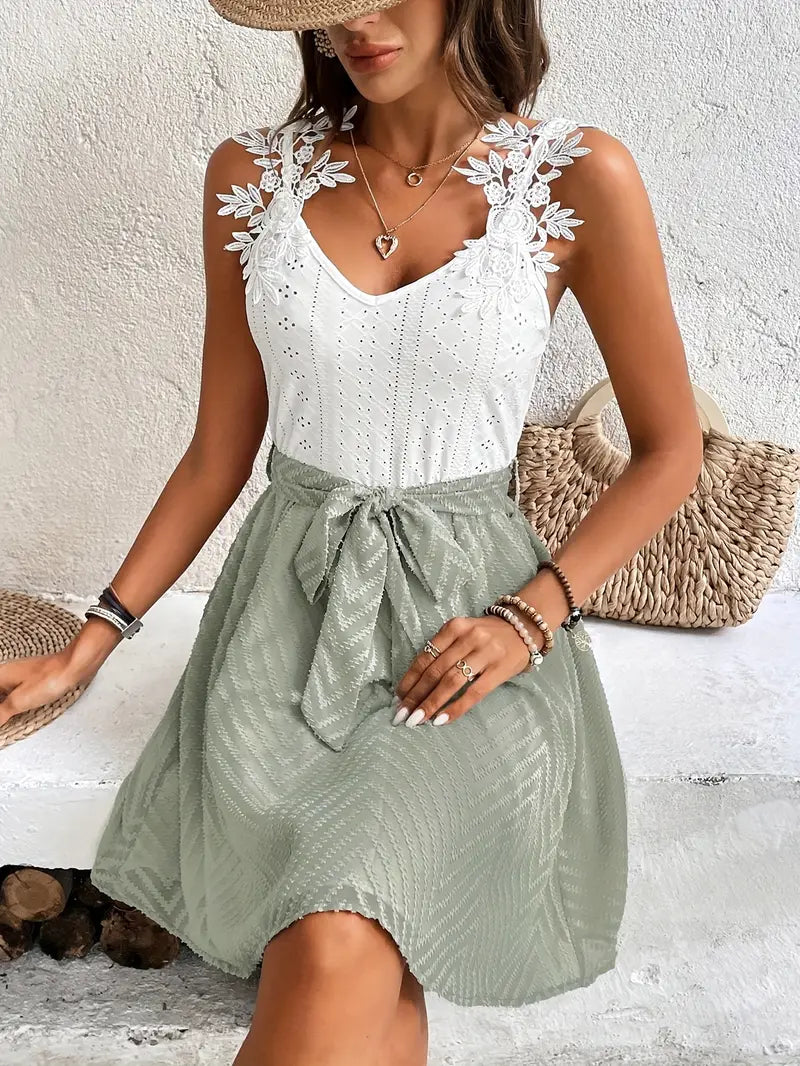 Livia – Enchanting Dress with Lace Embroidery