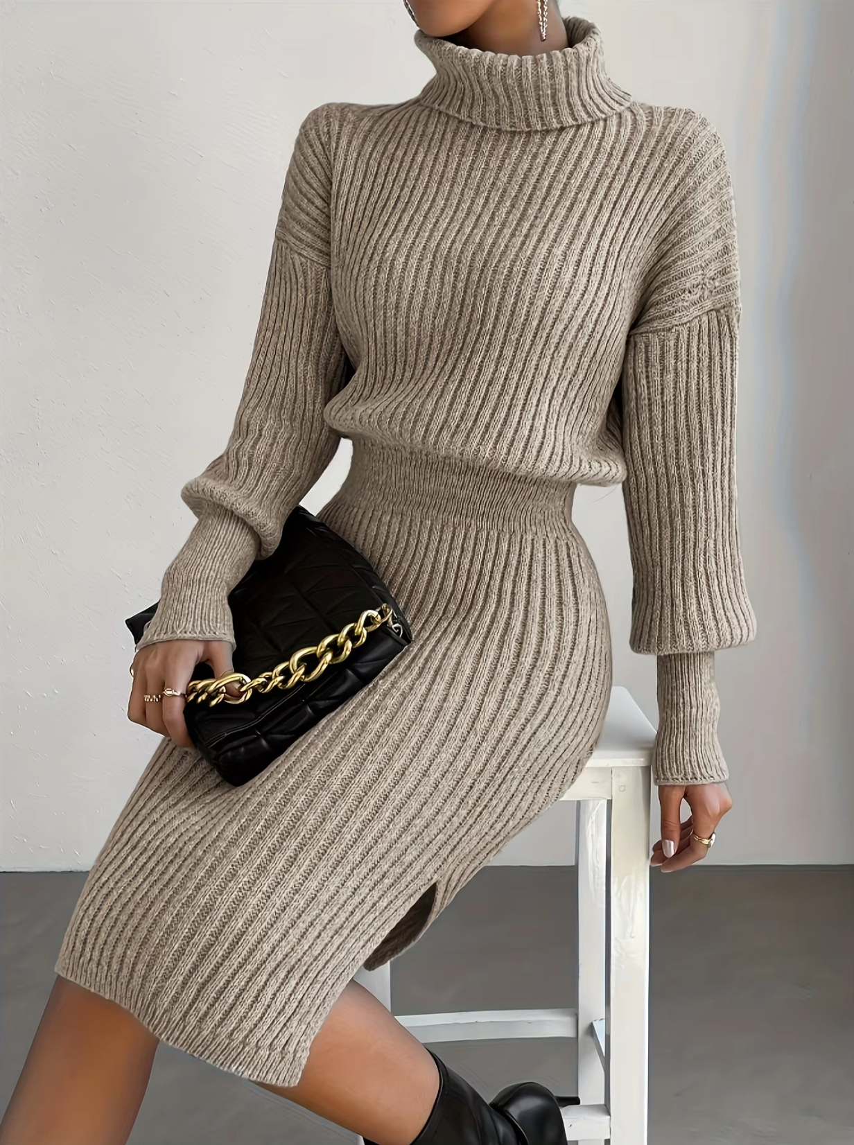 Mahlia – Knitted Turtleneck Dress