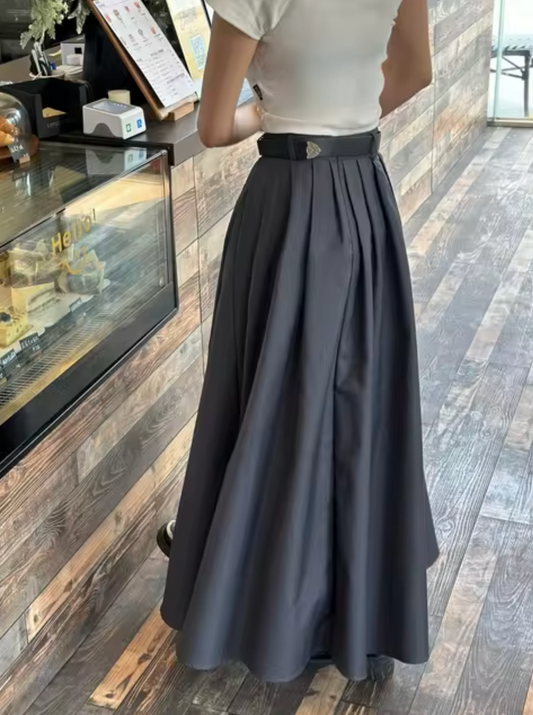 Layla – Long Pleated Skirt