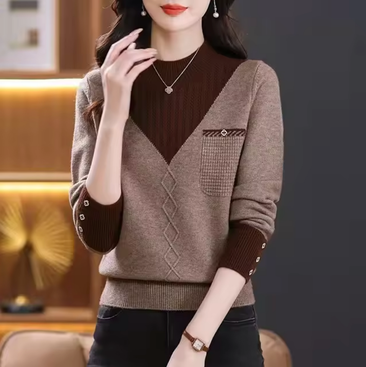 Giada – Knitted Two-tone Sweater