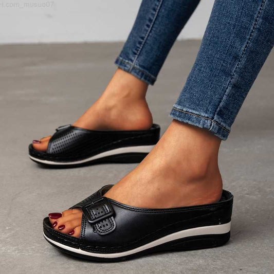 Lorienis – Stylish Leather Slipper Sandals