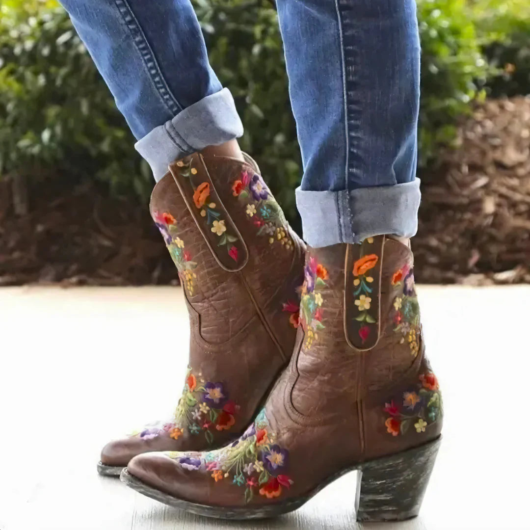 Niva – Embroidered Leather Ankle Boots