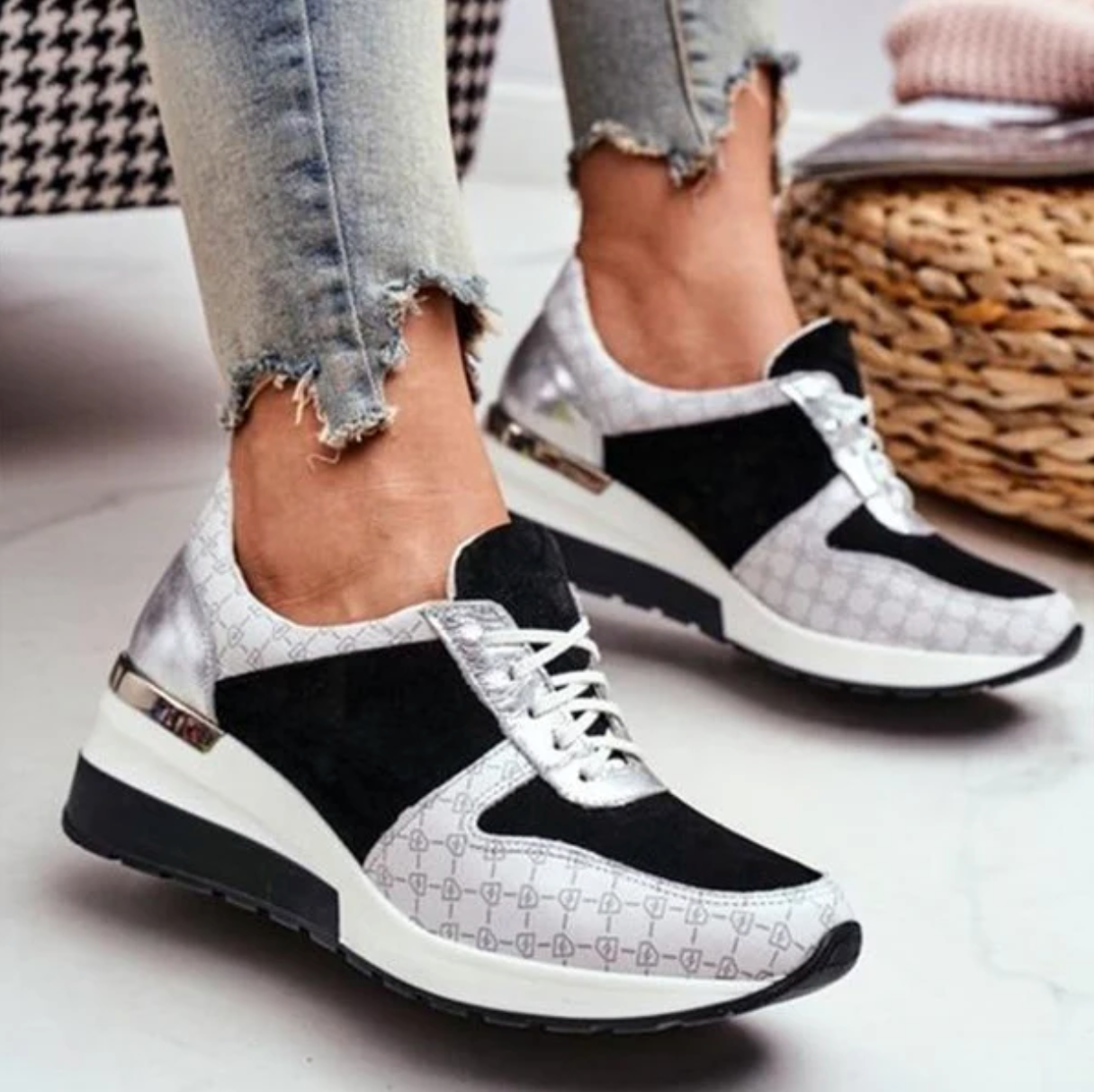 Sablethia – Stylish Sneakers