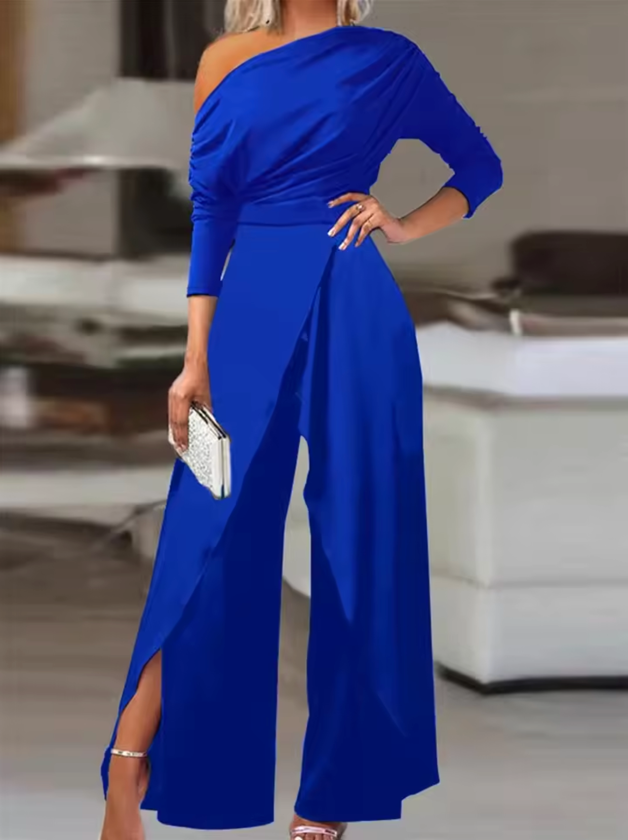 Amoura – Sophisticated Off-shoulder Jumpsuit