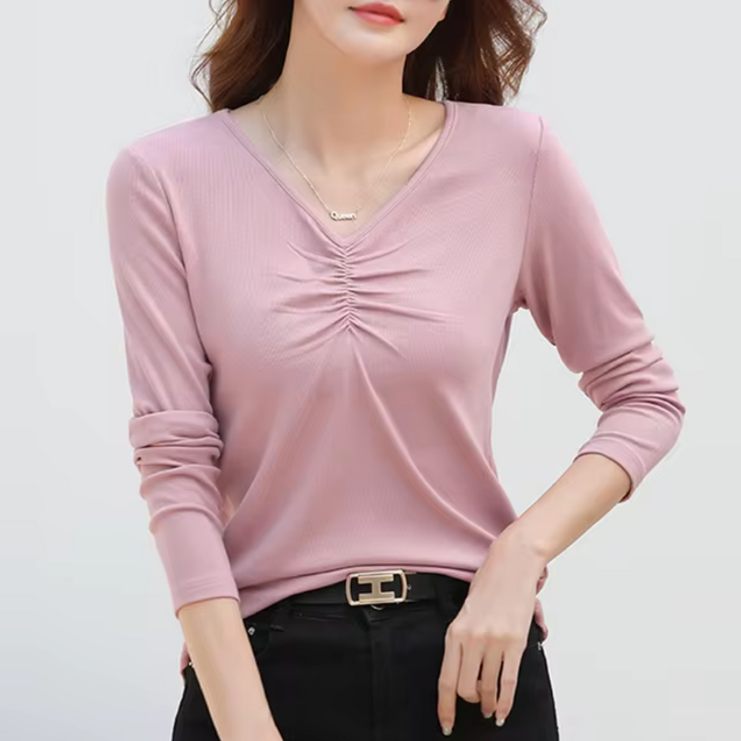 Lerika – Knitted long-sleeved V-neck Top