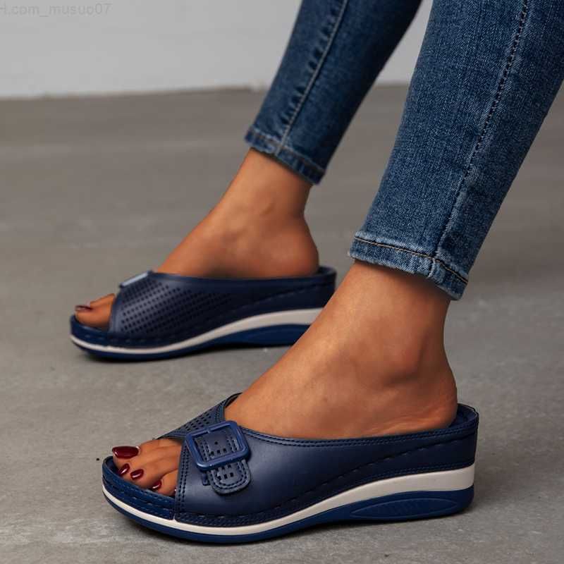 Lorienis – Stylish Leather Slipper Sandals