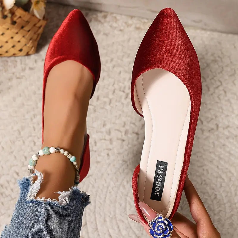 Vexa – Elegant Flat Shoes with Pointed Toes