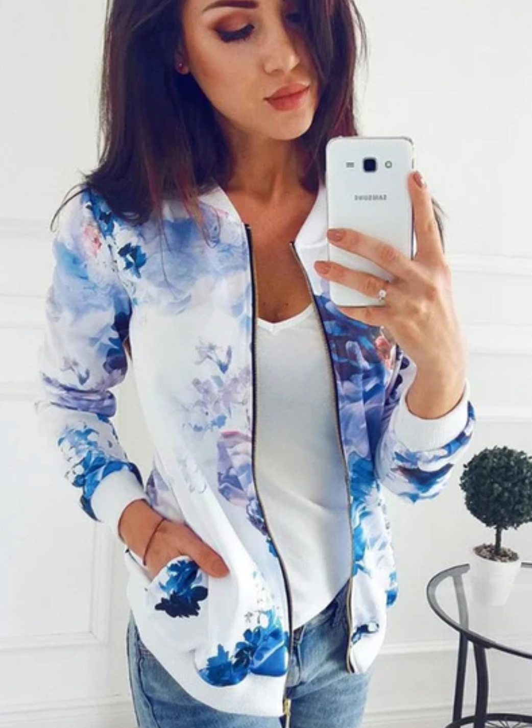 Zyphra – Cozy Floral Bomber Jacket