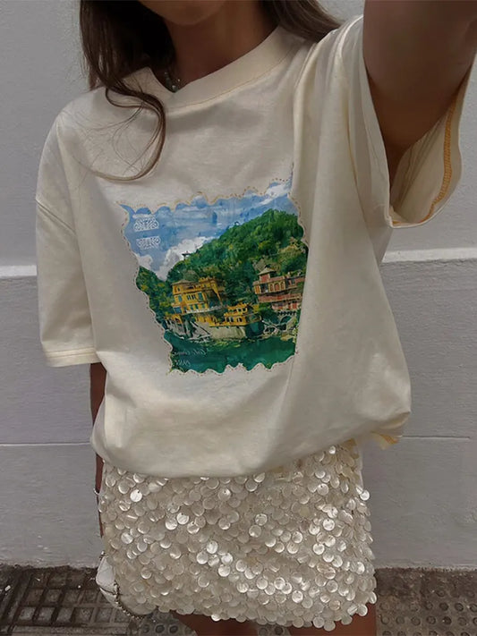Courtney - Round Neck T-shirt