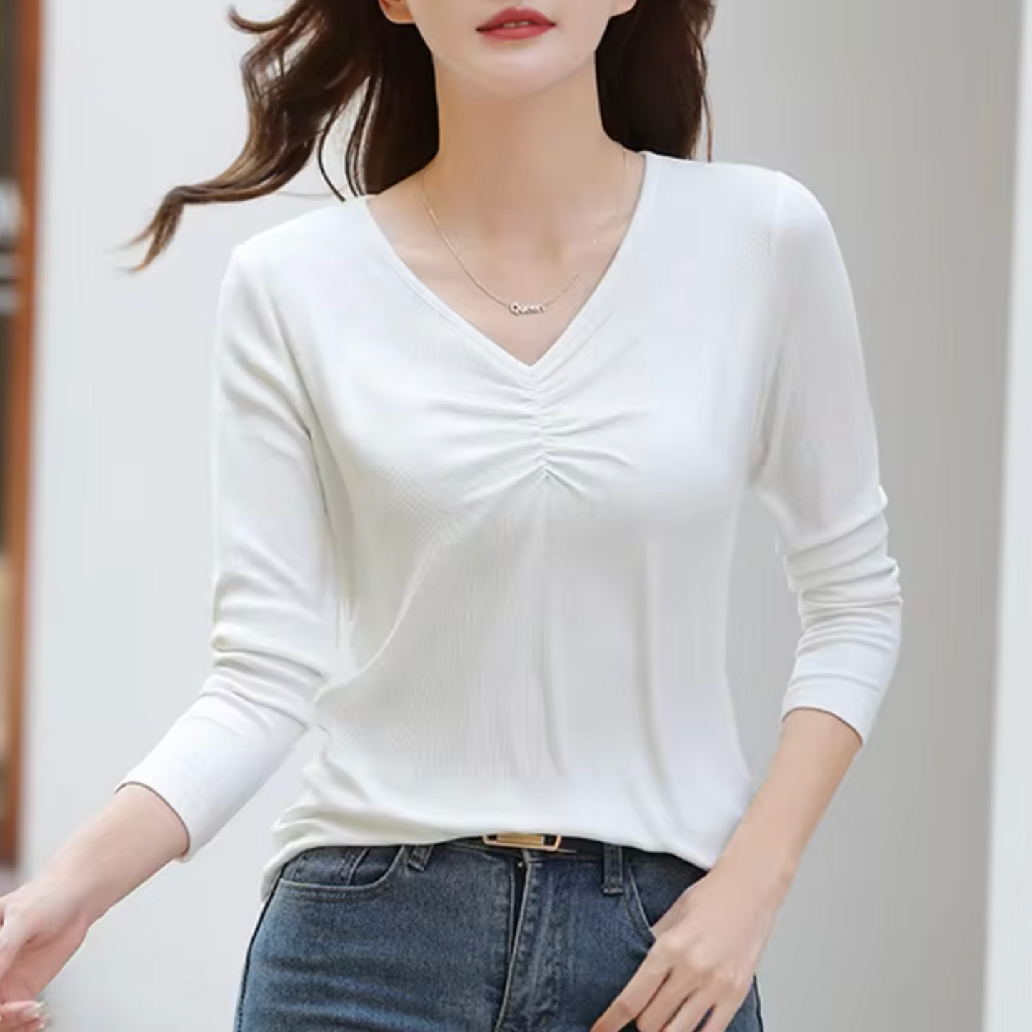 Lerika – Knitted long-sleeved V-neck Top