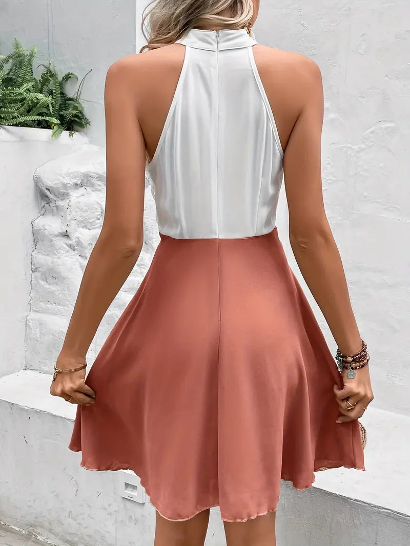 Shante – Sleeveless Lace Halter Dress