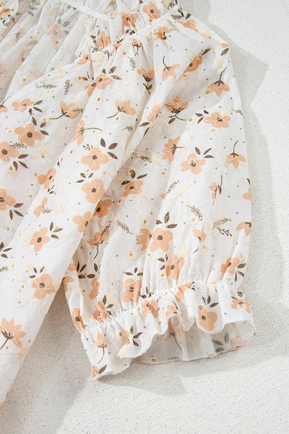 Yshel – Floral Print Puff Sleeves Blouse