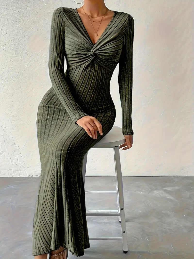 Louisa – Sexy Knitted Maxi Dress