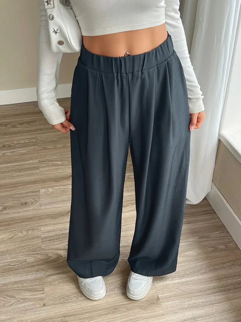 Bellatrix – Stylish Pleated Wide Leg Trousers