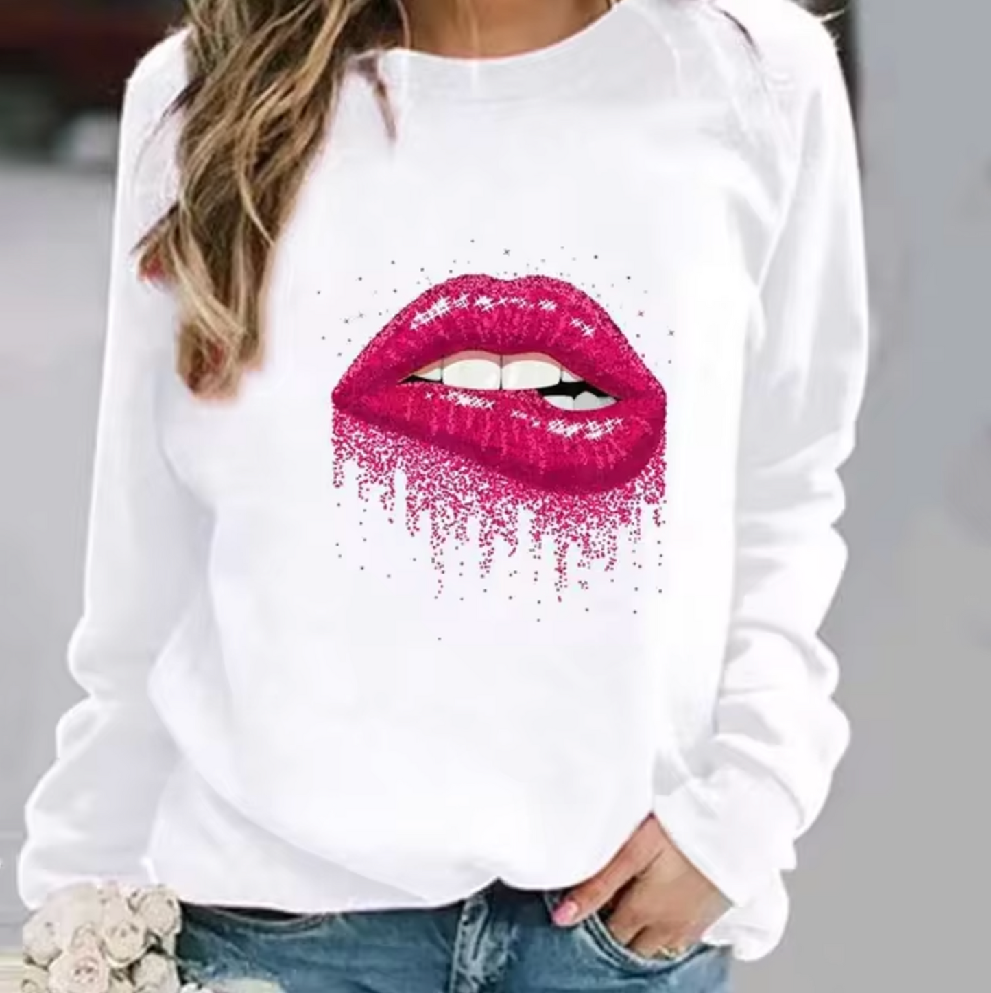 Halia – Cotton Sweater with Lip Print