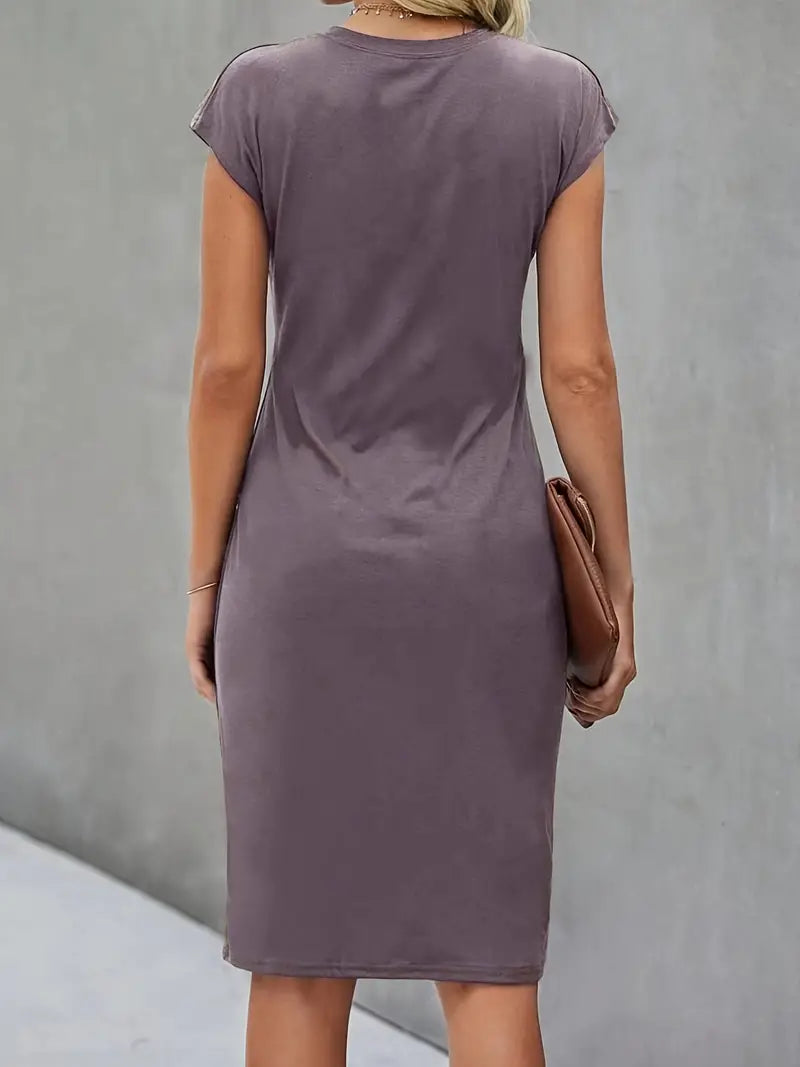 Monette – Casual-Chic Midi Dress with Knot Detail