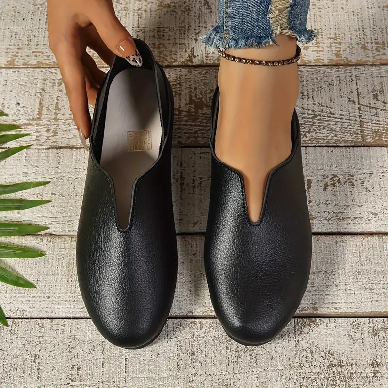 Thornessa – Minimalist Leather Shoes
