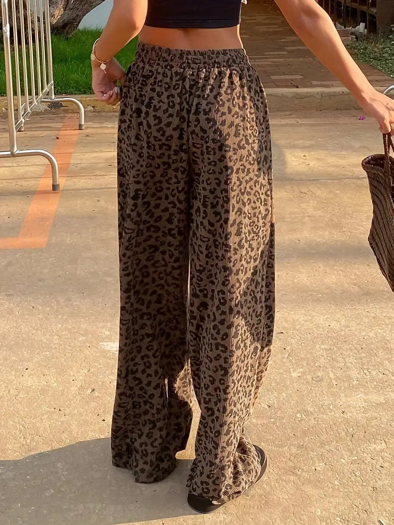 Erisen – Stylish Oversized Leopard Print Trousers