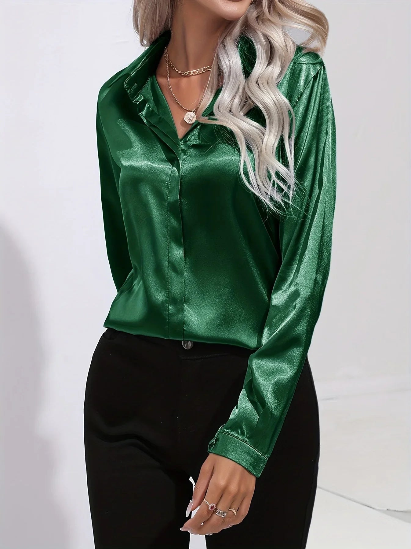Tezari – Elegant Satin Blouse with Long Sleeves